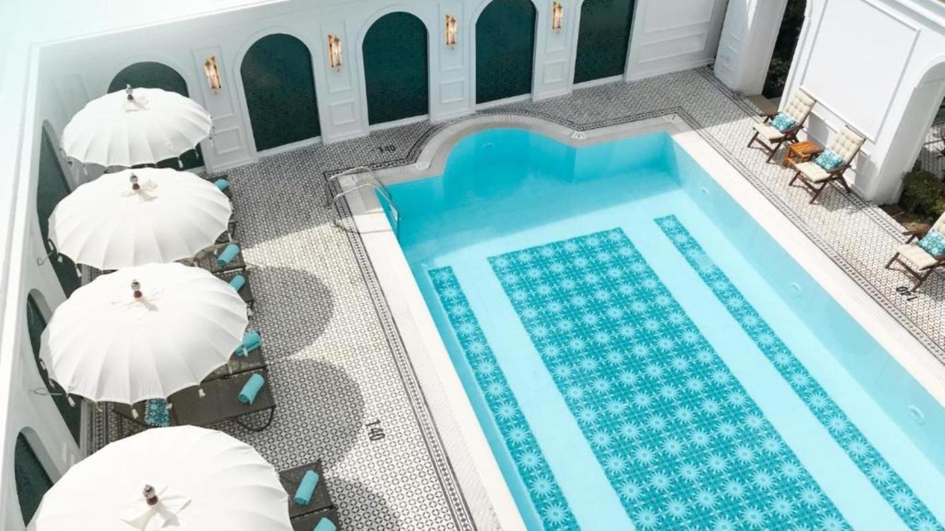 Hotel Sura Design & 4*